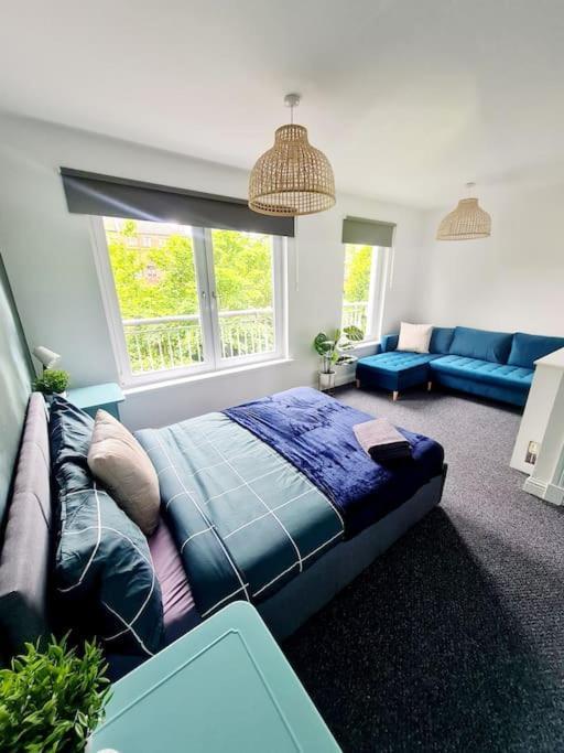 Spacious 5Bed House, Free Parking, No Party ! Glasgow Esterno foto
